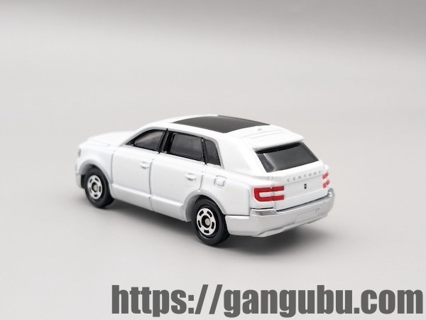 トミカ No.115 トヨタ センチュリー(初回特別仕様) レビュー4