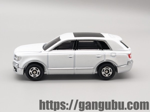 トミカ No.115 トヨタ センチュリー(初回特別仕様) レビュー8