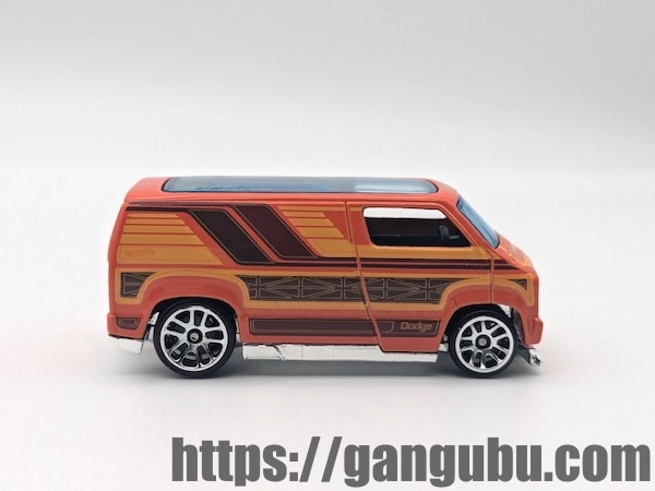 ホットウィール カスタム ’77 ダッジバン レビュー10