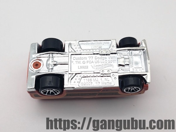 ホットウィール カスタム ’77 ダッジバン レビュー12
