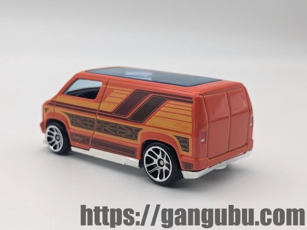 ホットウィール カスタム ’77 ダッジバン レビュー5