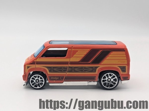 ホットウィール カスタム ’77 ダッジバン レビュー9
