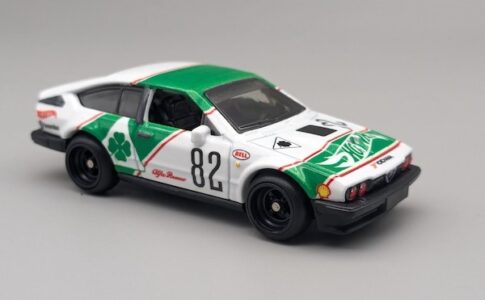 ホットウィール ブールバード アルファロメオ GTV6 3.0 レビュー