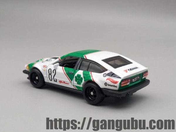 ホットウィール ブールバード アルファロメオ GTV6 3.0 レビュー6