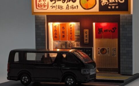 ラーメン屋1:64 ジオラマガレージケース レビュー！日本語はおかしいが雰囲気は良い？