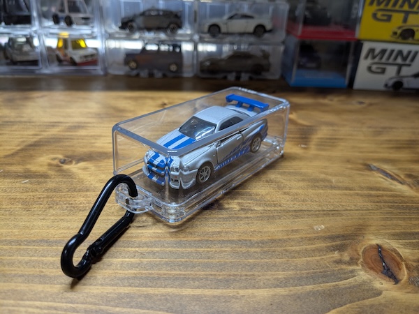 トミカをキーホルダー化1