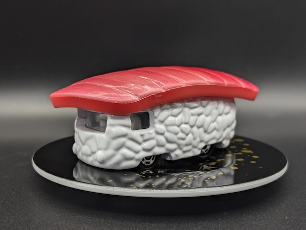 寿司トミカ 其の二|軍艦巻き参戦!シャリの重厚感と醤油タイヤのこだわりが凄い