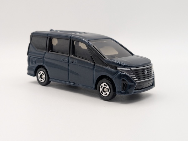 No.94 日産 セレナ