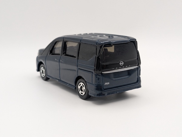 No.94 日産 セレナ