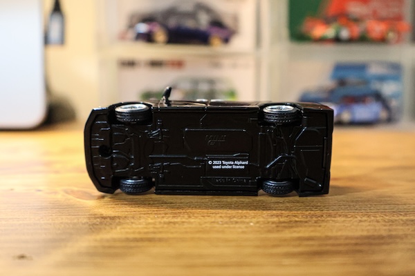 MINI GT 1/64 Toyota アルファード 40 KUHL ブラック(右ハンドル)