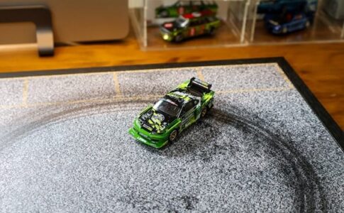 ミニカー好きなら1度は体験すべき？MoreArt 1/64 ドリフト ターンテーブル