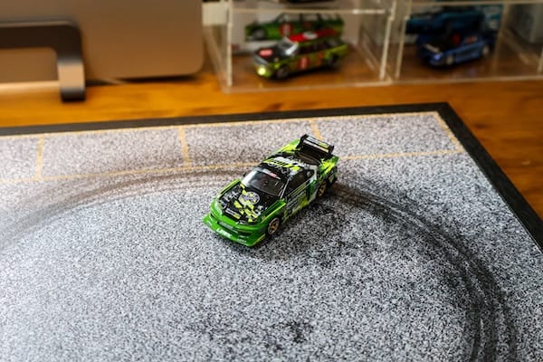 ミニカー好きなら1度は体験すべき?MoreArt 1/64 ドリフト ターンテーブル