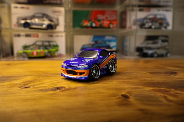 ネガキャンが楽しい！Jada Toys ワイルド・スピード 1/43 Small Blocks 2001 Nissan Silvia (S15) `Mona Lisa`