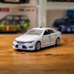 アクションが素晴らしい！トミカプレミアム 24 トヨタ マークX 覆面パトロールカー