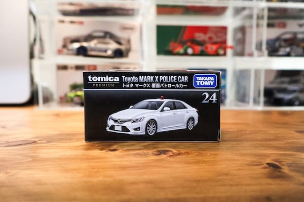 トミカプレミアム 24 トヨタ マークX 覆面パトロールカー