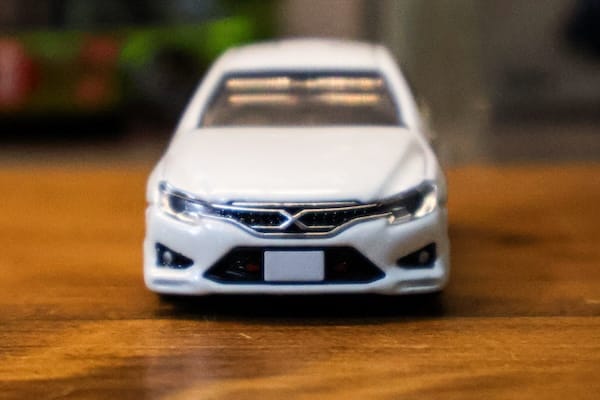 トミカプレミアム 24 トヨタ マークX 覆面パトロールカー