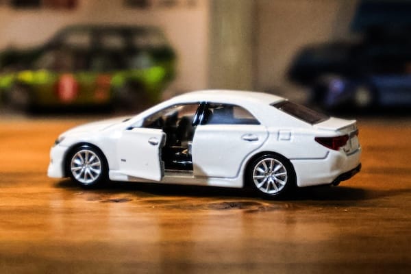 トミカプレミアム 24 トヨタ マークX 覆面パトロールカー