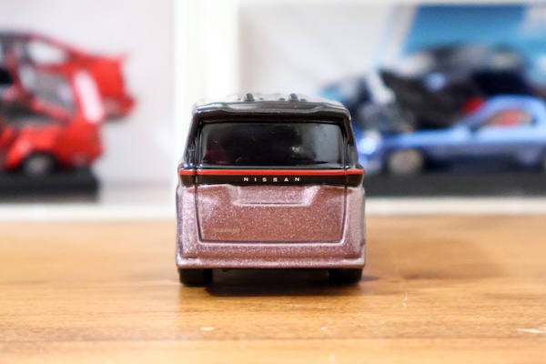 トミカ No.93 日産 エルグランド レビュー