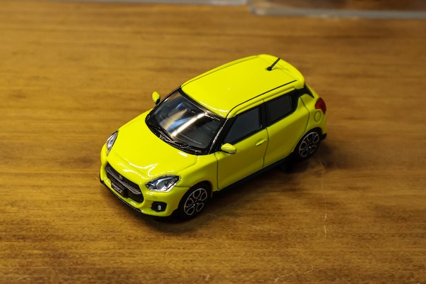 ホビージャパン スズキ スイフトスポーツ ZC33S チャンピオンイエロー