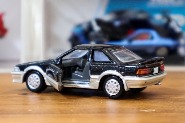 トミカプレミアム 13 トヨタ カローラ レビン（AE92）