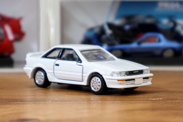 トミカプレミアム 13 トヨタ カローラ レビン（AE92）